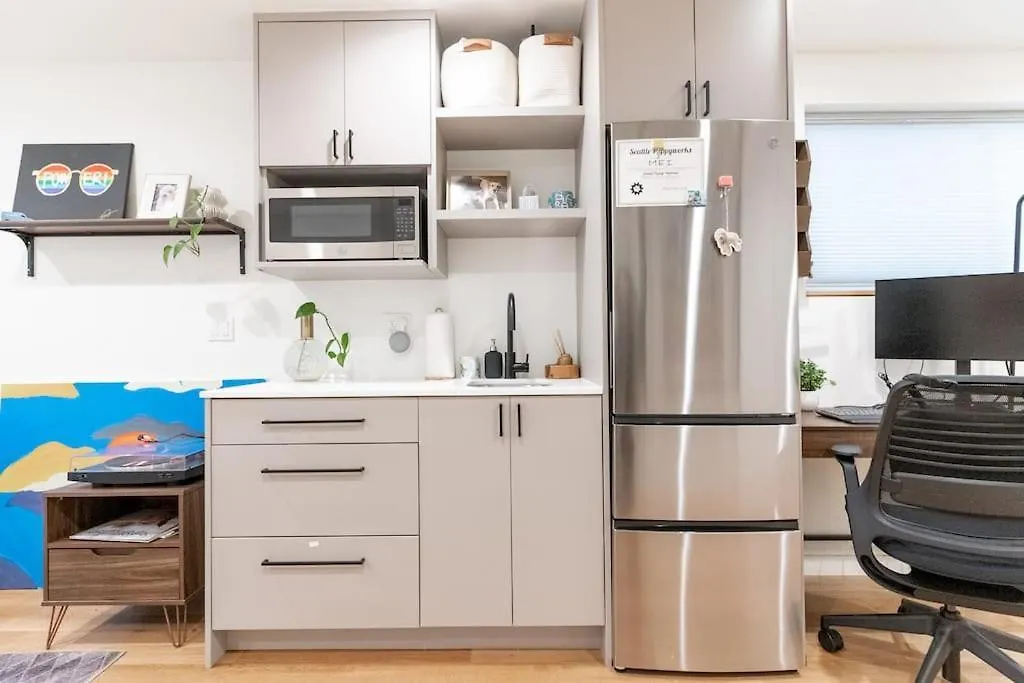 Holiday home Ballard'S Pet-Friendly Mid Century Home + Rooftop Deck Seattle United States