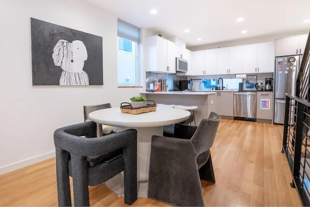 Ballard'S Pet-Friendly Mid Century Home + Rooftop Deck Seattle 0*,  United States