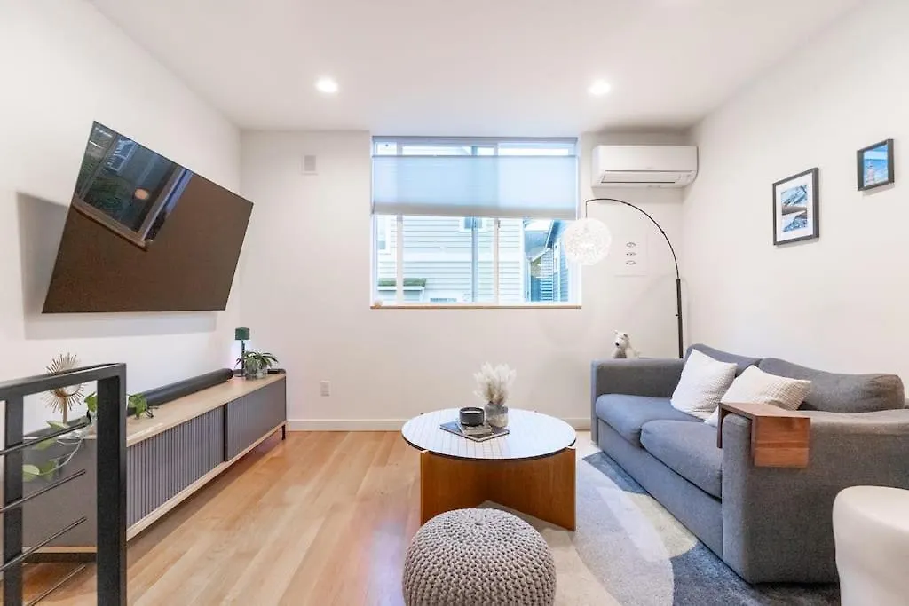 Holiday home Ballard'S Pet-Friendly Mid Century Home + Rooftop Deck Seattle